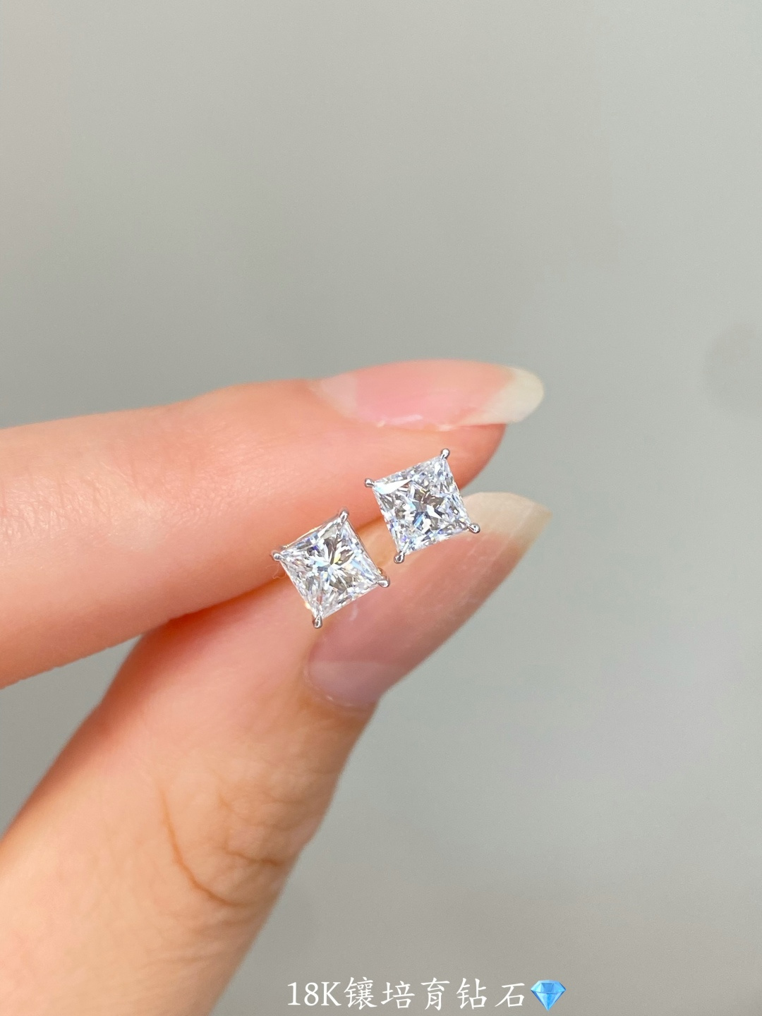Kolczyki typu solitaire z diam – Diamond Stud Earrings recenzja i cena