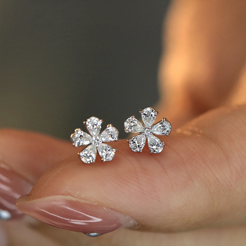 Aazuo Fine Jewelry 18K Orygina – Diamond Stud Earrings recenzja i cena