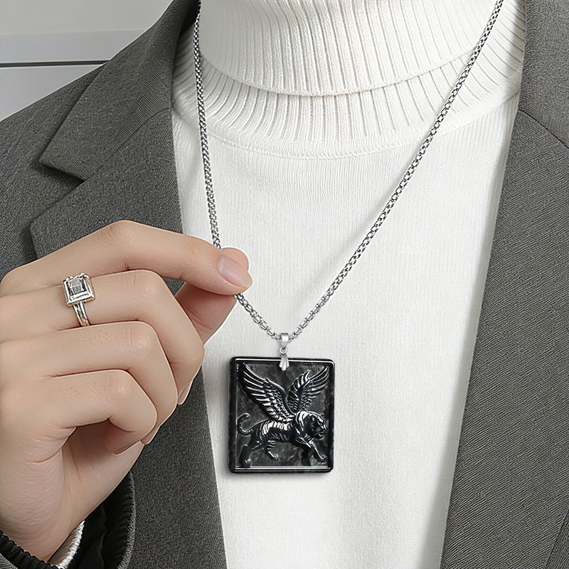 Naszyjnik z zawieszką w kształ – Luxury Gifts Jewelry & Watches Namfleg Mostar recenzja i cena