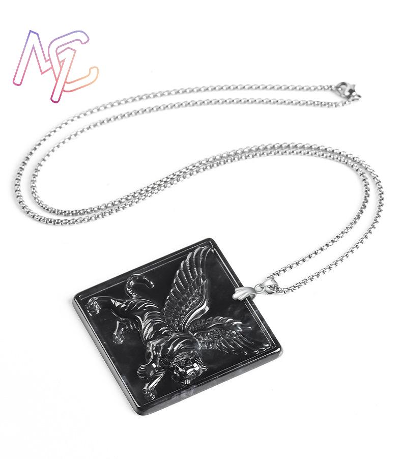 Naszyjnik z zawieszką w kształ – Luxury Gifts Jewelry & Watches Namfleg Mostar recenzja i cena