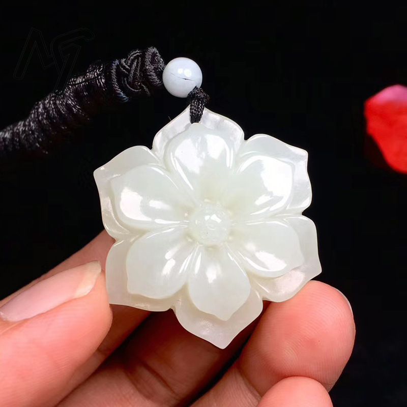 Naturalny Chiński Biały Jadeit – Luxury Gifts Jewelry & Watches Namfleg Mostar recenzja i cena